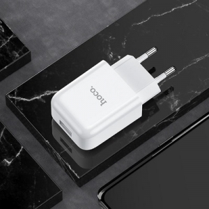 Cestovní nabíječ HOCO N2 Vigour 1x USB A (2A) + kabel USB A na USB C, barva bílá