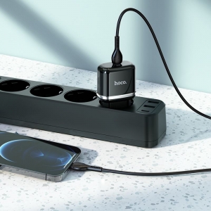 Cestovní nabíječ HOCO N24 1x USB C, QC 3.0 PD 20W, barva černá