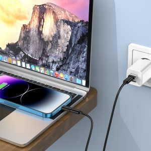 Adaptér Borofone (BU36) 3x adaptér (Micro/C, Lightning/C, USB/C), kabel USB C na USB C, klíč na SIM kartu, barva černá