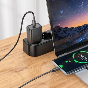 Cestovní nabíječ HOCO N62 1x USB C, QC 3.0 PD 30W, barva bílá
