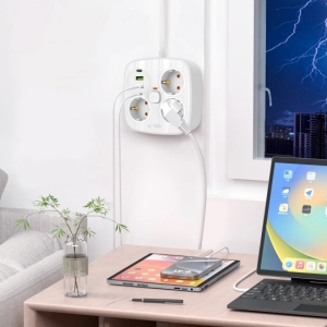 Cestovní nabíječ TechProtect PCS3X4, 2x USB, 2x USB C, 3x zásuvka, délka kabelu 200cm, barva bílá