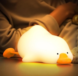 Forever Light LED noční lampa Lazy Duck (FNL-02). silikonová