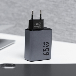 Nabíječka telefonu Forcell F-Energy GaN 2 x USB C + USB A QC4.0 PD 65W, šedá