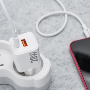 Nabíječka telefonu Forcell F-Energy Mini GaN III USB C + USB A QC4.0 PD 20W, bílá