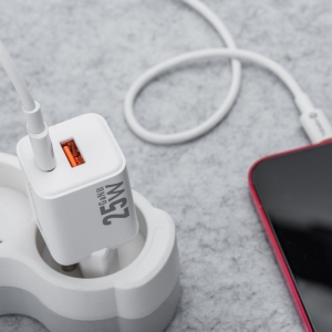 Nabíječka telefonu Forcell F-Energy Mini GaN III USB C + USB A QC4.0 PD 25W, bílá