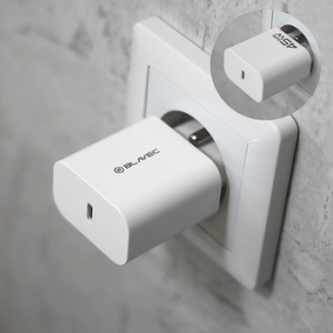 Cestovní nabíječ Blavec, GaN4, 1x USB C, PD 45W, QC 3.0, bílá