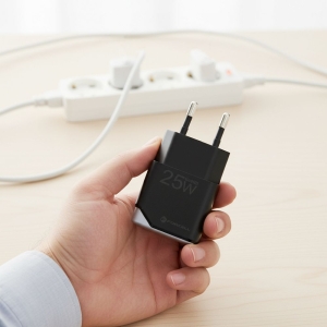 Forcell F-Energy Ultra Slim GaN III USB C, PD 25W QC4.0 3A, černá