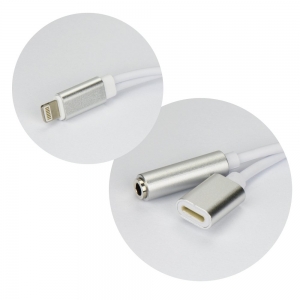 Adaptér HF/audio + nabíjení, Lightning na 1x Jack 3,5mm 1x Lightning (female), barva stříbrná